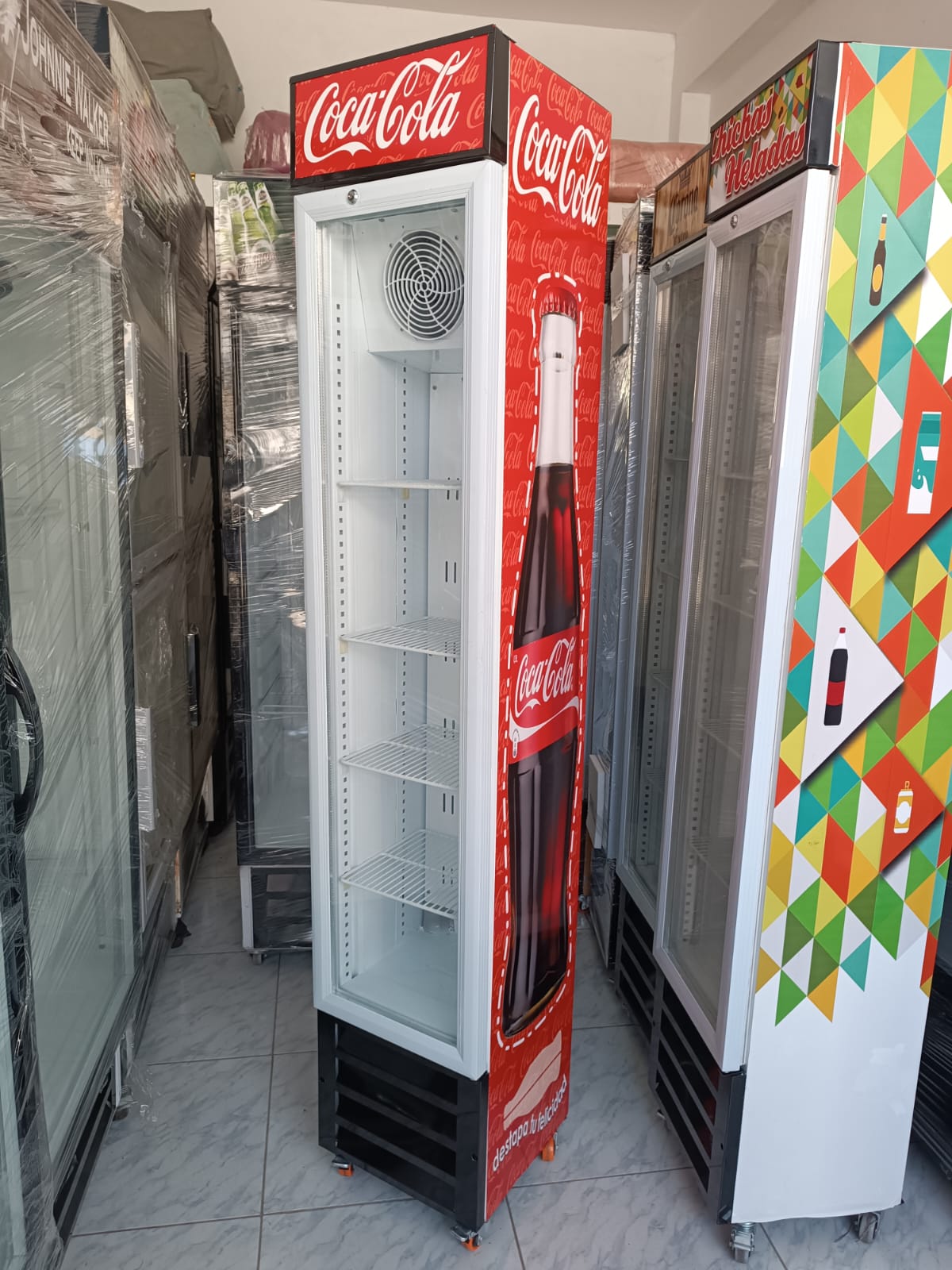 Visicooler Coca-Cola en showroom Servifrio